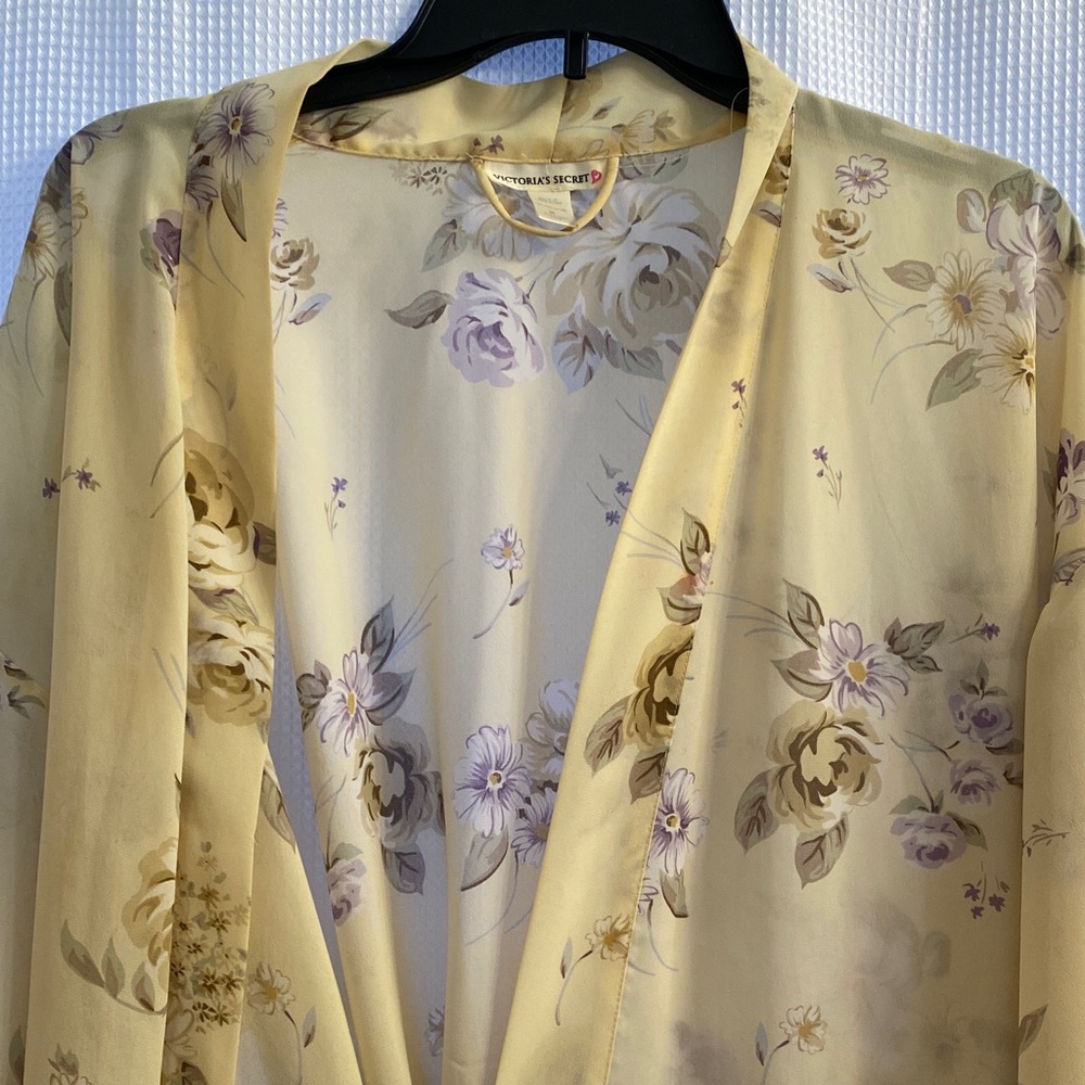 Vintage Victoria's Secret Sheer Floral Tie-Front Robe - Picture 6 of 6
